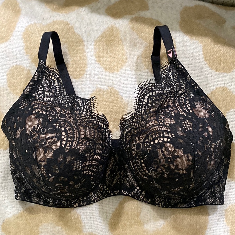 Victoria’s Secret Dream angels lined Demi